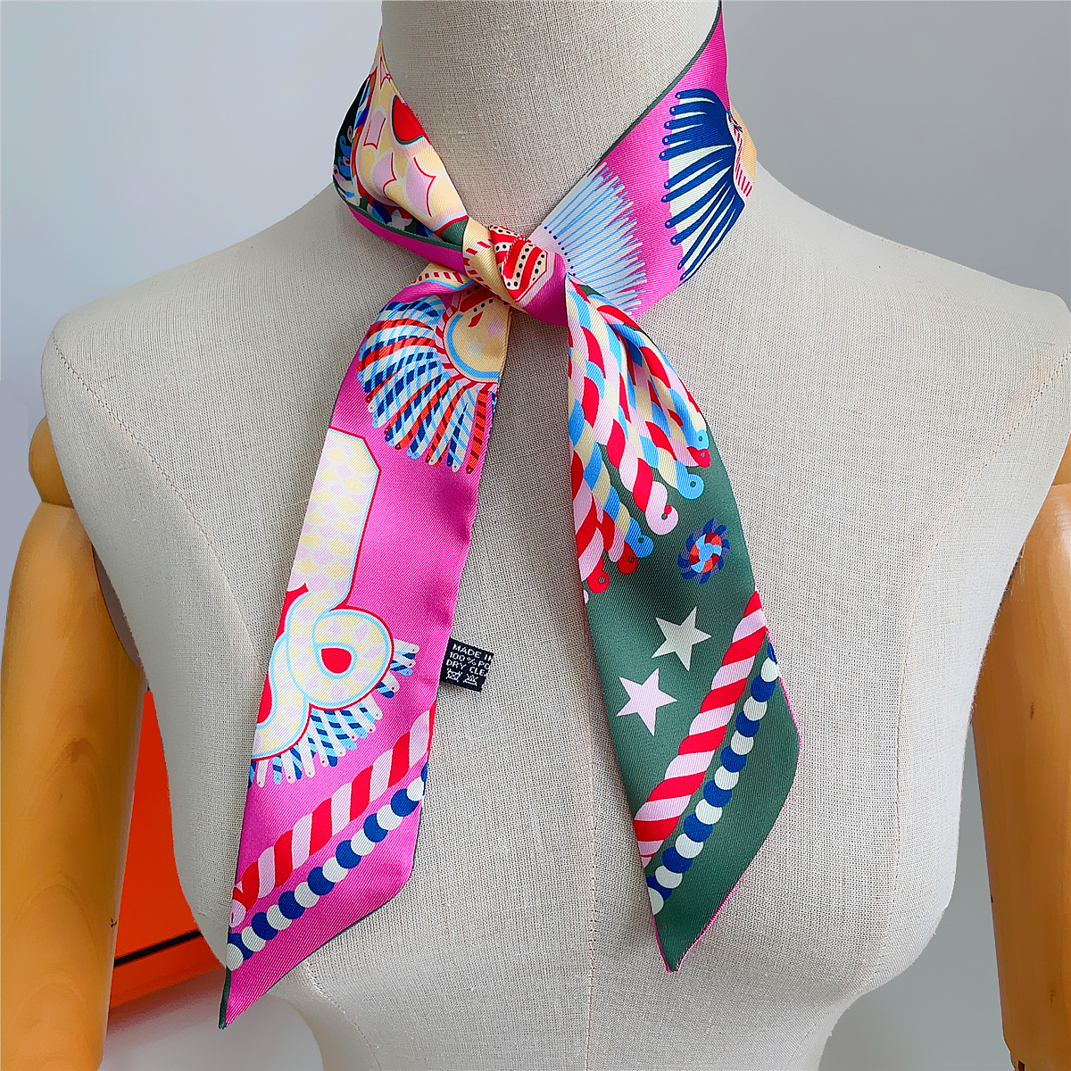 Brand Design Twill 100% Silk S - Face Scarf Mask ulasan dan harga