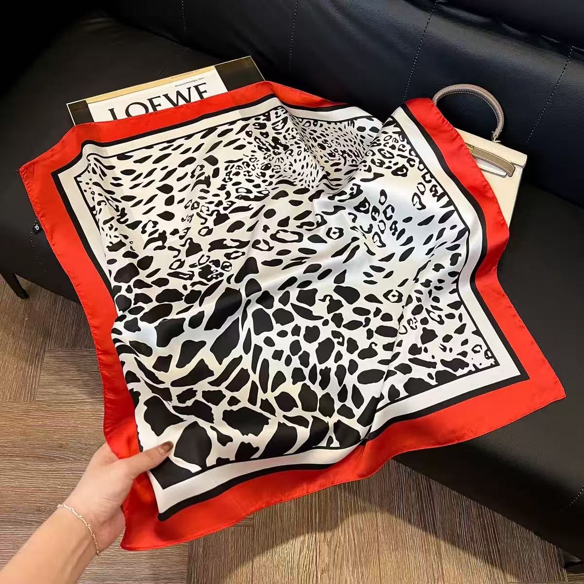 1pc Faux Silk Retro Leopard Pr - Bandana Cotton ulasan dan harga